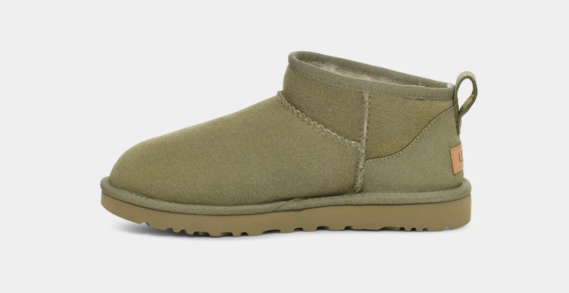 UGG™ Classic Ultra Mini Shaded Clover